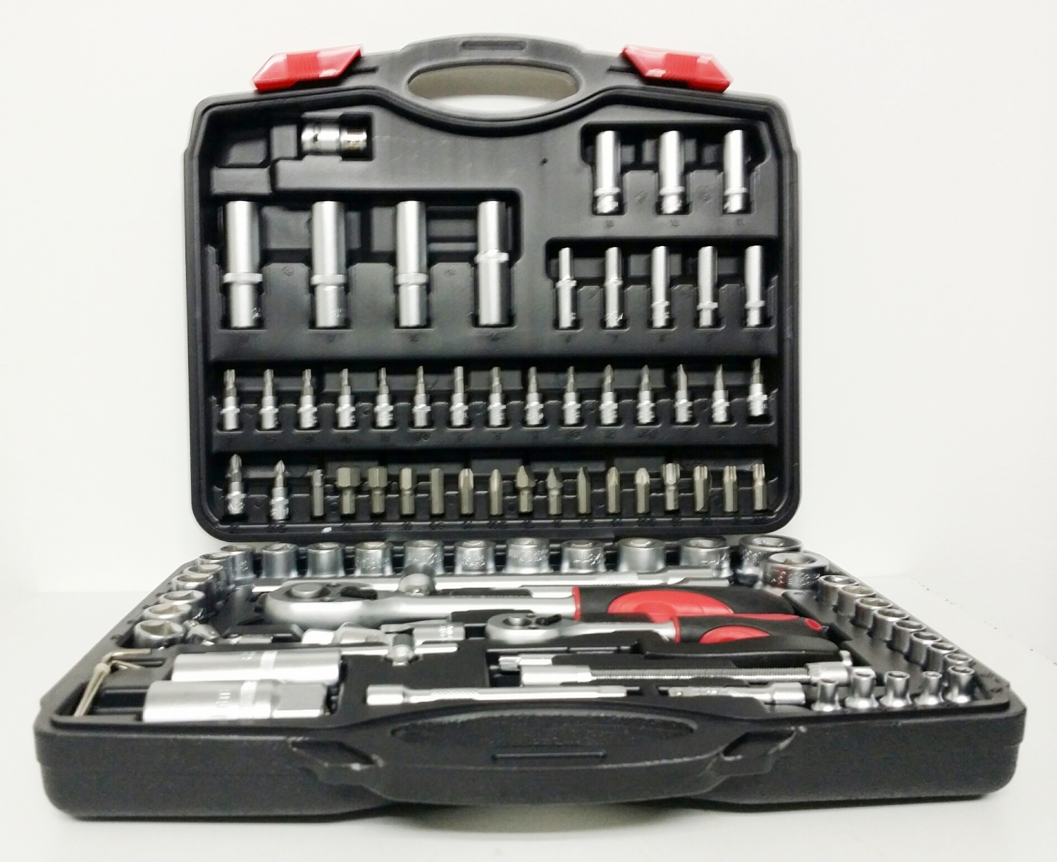 MALETIN-HERRAMIENTAS-98-PIEZAS-CROMO-VANADIO.jpg Mallette à Outils 1/2" et 1/4" avec 94 Pièces – Image 1