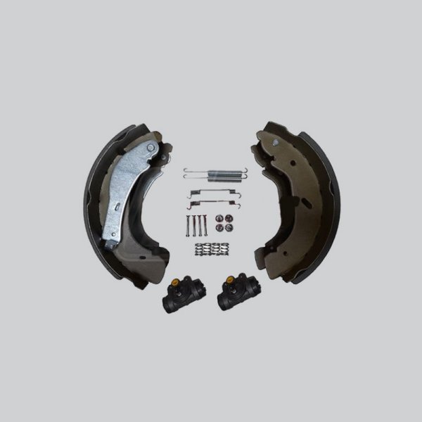 Nissan Cabstar Brake Shoe Set with references 440629X126, 440609X129 and 441009X125