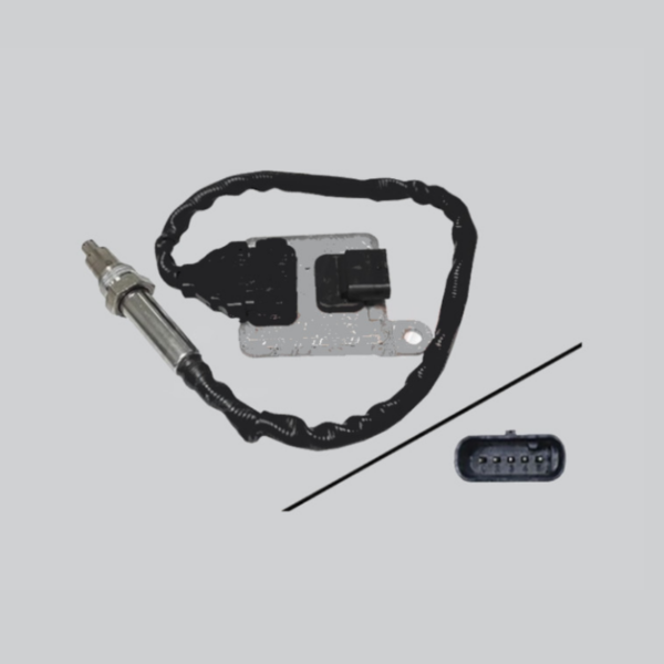 Nissan Cabstar Front Nox Sensor with references 22790LC40B and 22790LC40A. Its a new piece, with one year warranty.